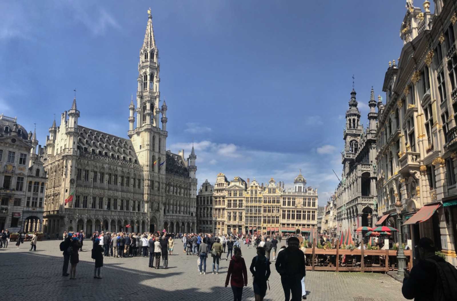 Busy town hall square in Brussels