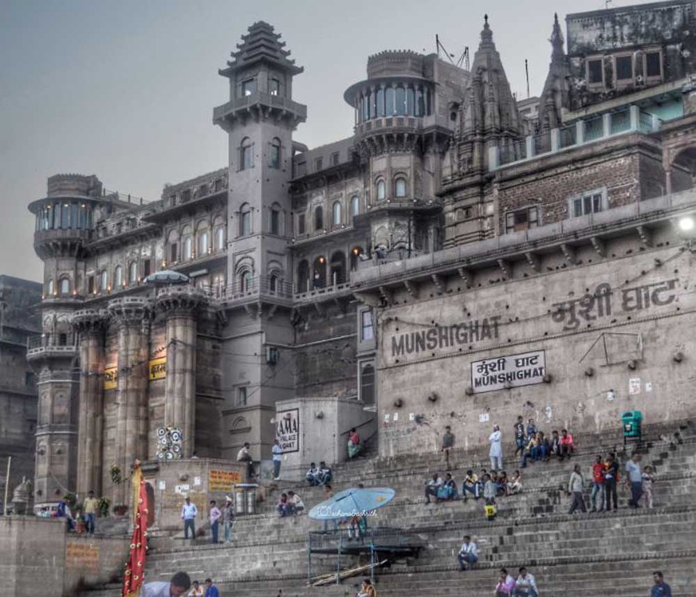 Heritage builiding on steps of Banaras - Travel in Banaras