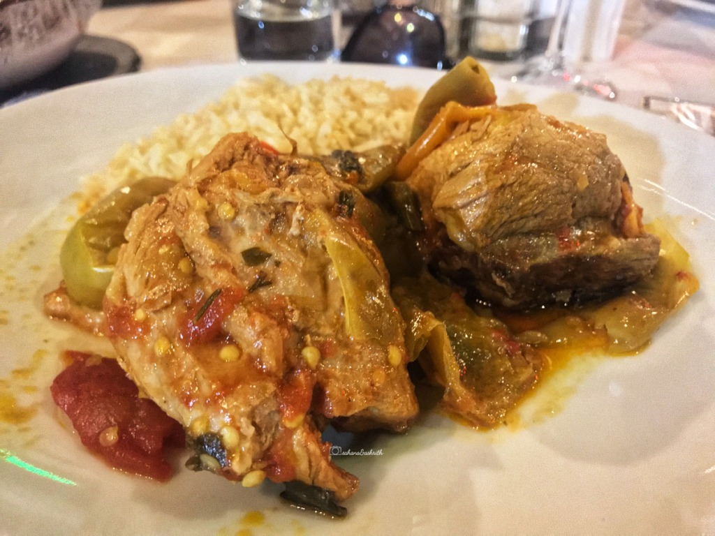 Wine chicken with rice at Meteora