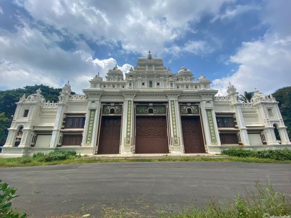 White palace with wooden doows in Mysore